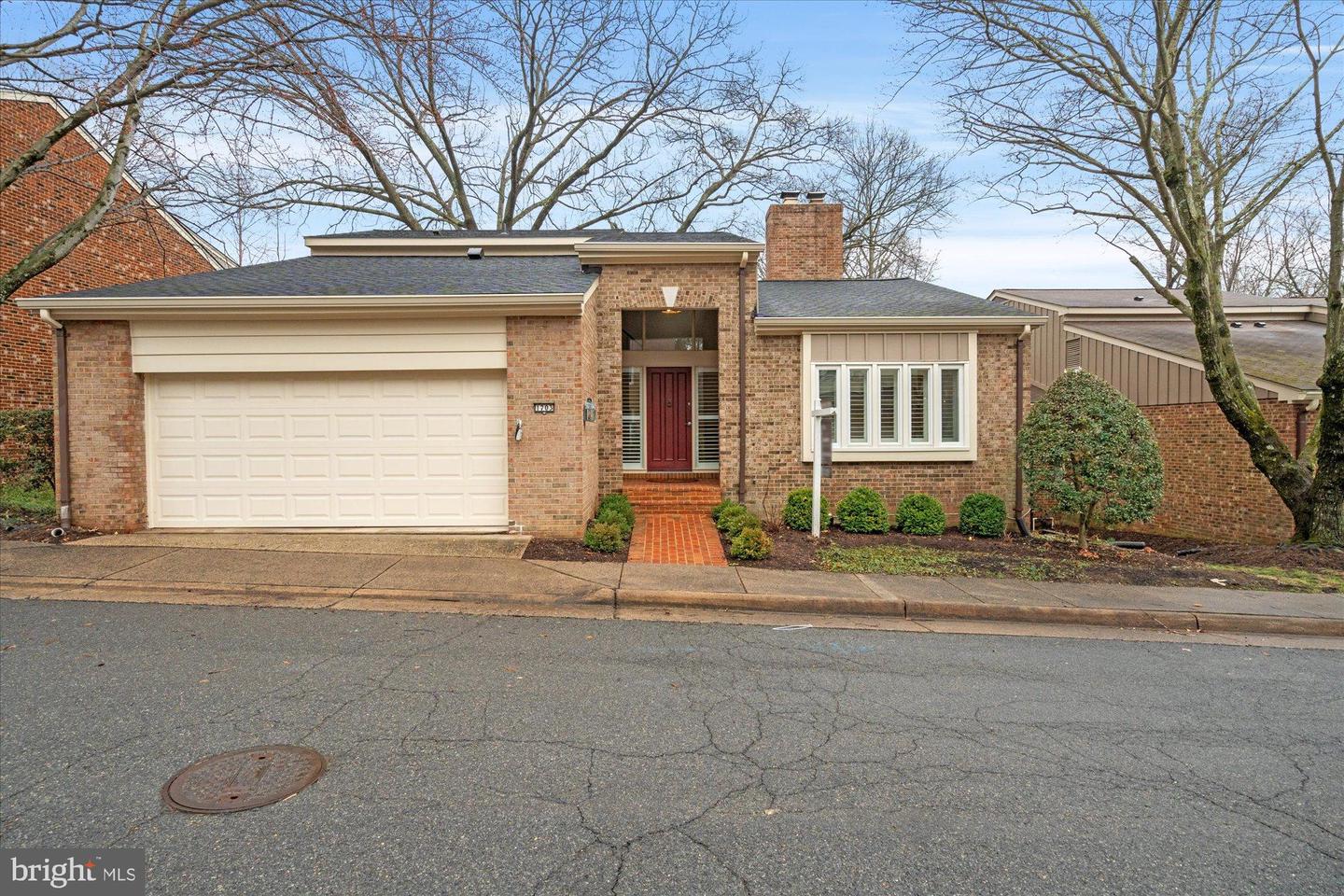 1703 MAPLE HILL PL, ALEXANDRIA, Virginia 22302, 4 Bedrooms Bedrooms, 8 Rooms Rooms,3 BathroomsBathrooms,Residential,For sale,1703 MAPLE HILL PL,VAAX2053984 MLS # VAAX2053984