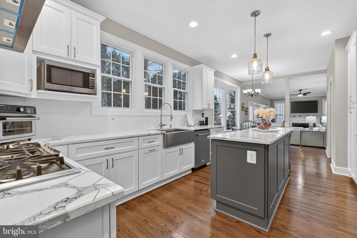 518 BRENTWOOD CT, VIENNA, Virginia 22180, 5 Bedrooms Bedrooms, 20 Rooms Rooms,4 BathroomsBathrooms,Residential,For sale,518 BRENTWOOD CT,VAFX2290194 MLS # VAFX2290194