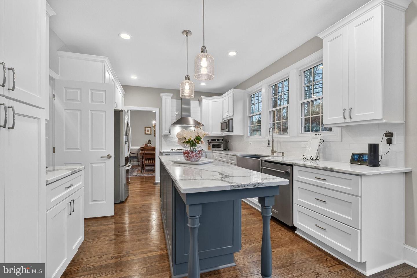 518 BRENTWOOD CT, VIENNA, Virginia 22180, 5 Bedrooms Bedrooms, 20 Rooms Rooms,4 BathroomsBathrooms,Residential,For sale,518 BRENTWOOD CT,VAFX2290194 MLS # VAFX2290194