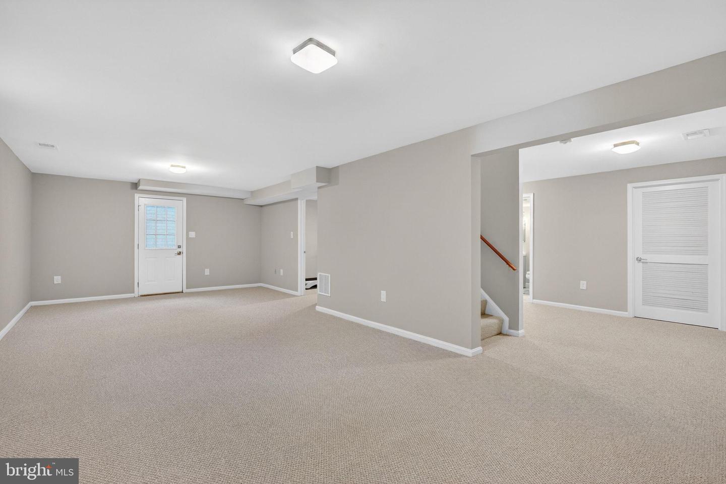 518 BRENTWOOD CT, VIENNA, Virginia 22180, 5 Bedrooms Bedrooms, 20 Rooms Rooms,4 BathroomsBathrooms,Residential,For sale,518 BRENTWOOD CT,VAFX2290194 MLS # VAFX2290194