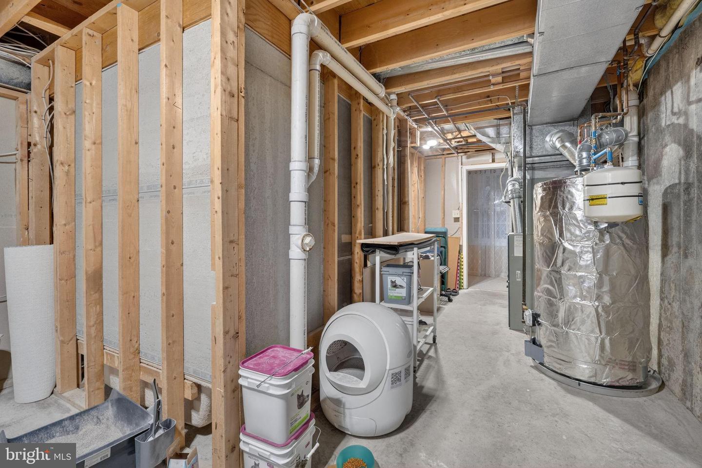 518 BRENTWOOD CT, VIENNA, Virginia 22180, 5 Bedrooms Bedrooms, 20 Rooms Rooms,4 BathroomsBathrooms,Residential,For sale,518 BRENTWOOD CT,VAFX2290194 MLS # VAFX2290194