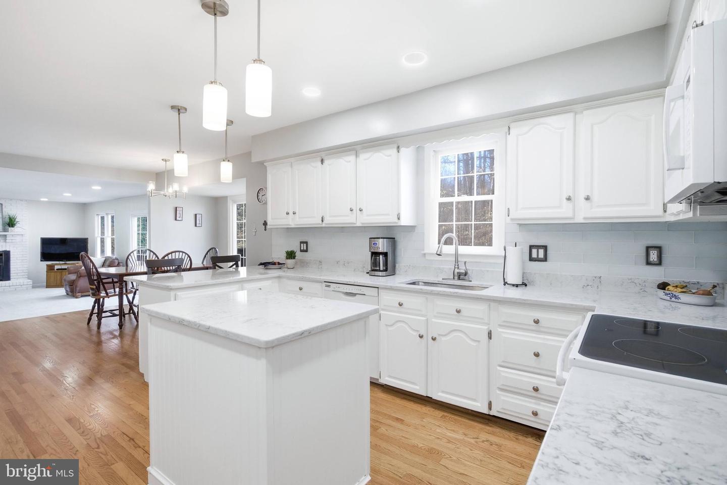 11316 ROBERT CARTER RD, FAIRFAX STATION, Virginia 22039, 6 Bedrooms Bedrooms, ,3 BathroomsBathrooms,Residential,For sale,11316 ROBERT CARTER RD,VAFX2290264 MLS # VAFX2290264