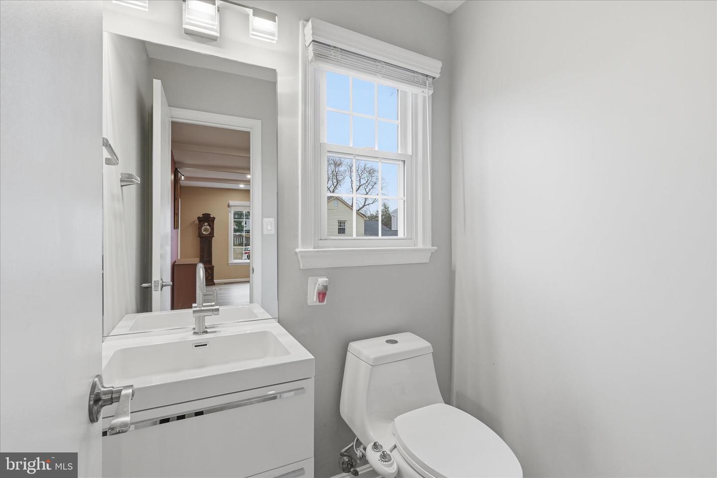 7923 LAKE PLEASANT DR, SPRINGFIELD, Virginia 22153, 4 Bedrooms Bedrooms, ,3 BathroomsBathrooms,Residential,For sale,7923 LAKE PLEASANT DR,VAFX2290368 MLS # VAFX2290368