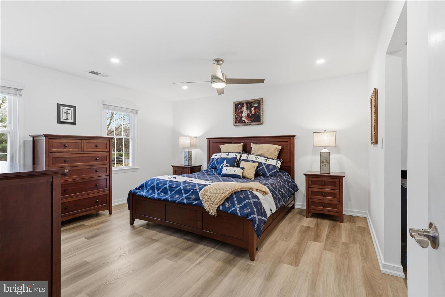 7923 LAKE PLEASANT DR, SPRINGFIELD, Virginia 22153, 4 Bedrooms Bedrooms, ,3 BathroomsBathrooms,Residential,For sale,7923 LAKE PLEASANT DR,VAFX2290368 MLS # VAFX2290368