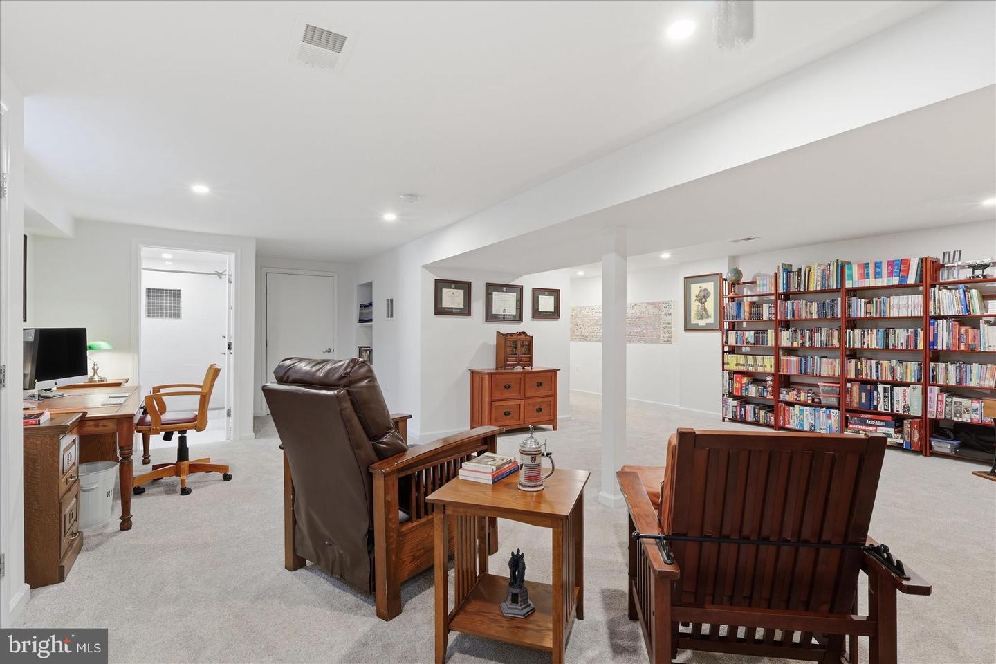 7923 LAKE PLEASANT DR, SPRINGFIELD, Virginia 22153, 4 Bedrooms Bedrooms, ,3 BathroomsBathrooms,Residential,For sale,7923 LAKE PLEASANT DR,VAFX2290368 MLS # VAFX2290368