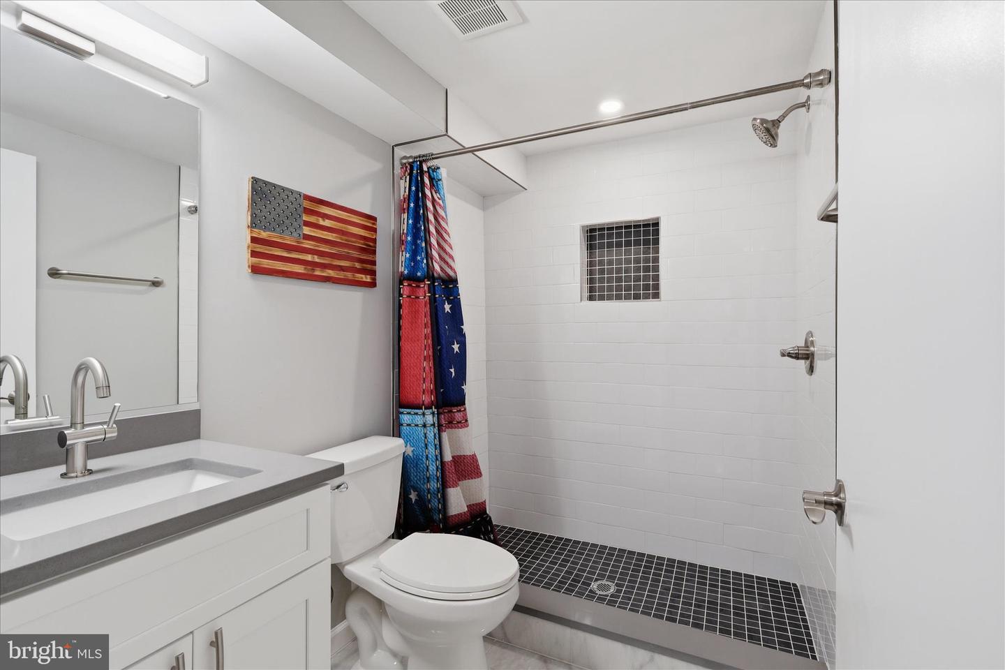 7923 LAKE PLEASANT DR, SPRINGFIELD, Virginia 22153, 4 Bedrooms Bedrooms, ,3 BathroomsBathrooms,Residential,For sale,7923 LAKE PLEASANT DR,VAFX2290368 MLS # VAFX2290368