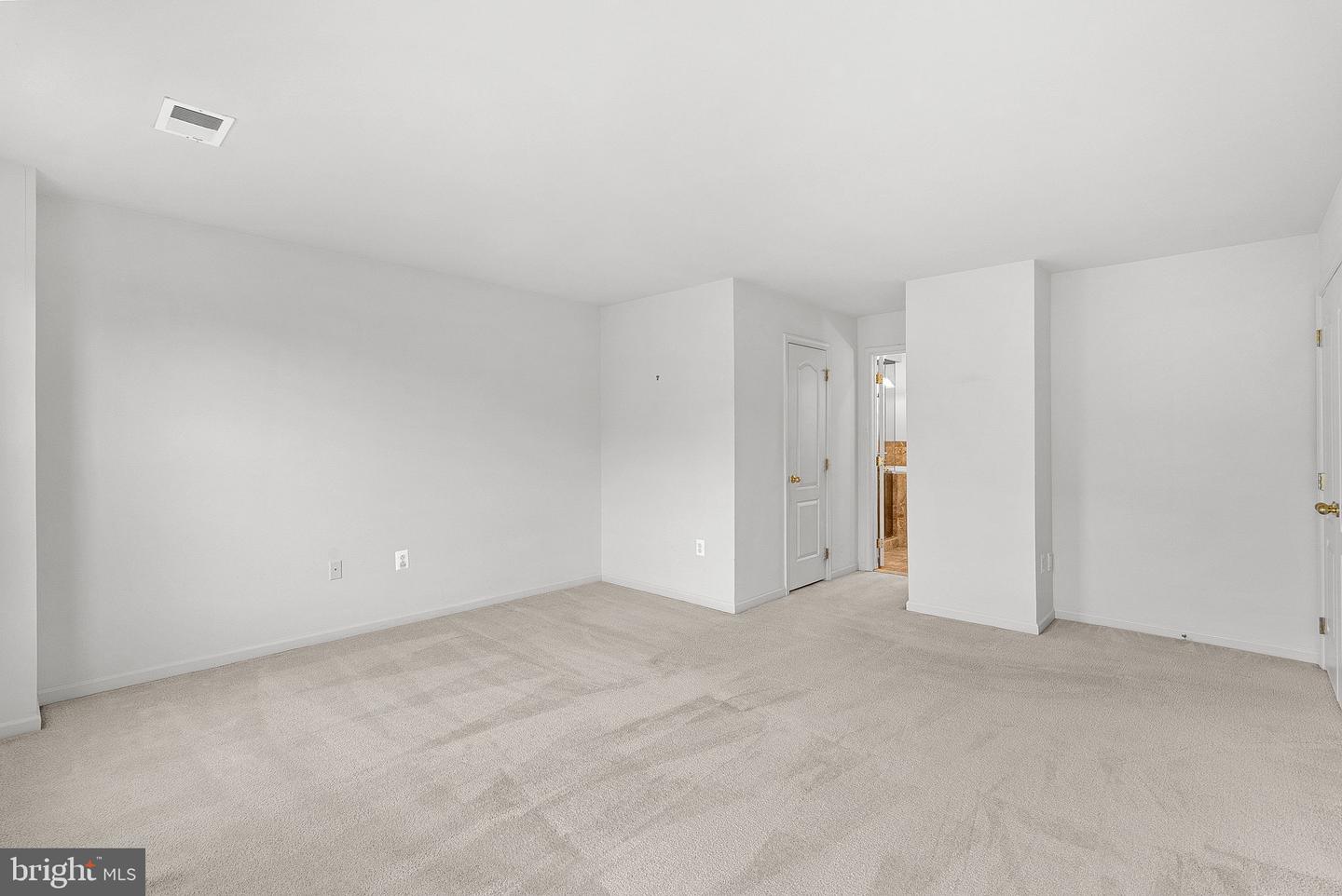 20525 LANSING TER, ASHBURN, Virginia 20147, 4 Bedrooms Bedrooms, ,2 BathroomsBathrooms,Residential,For sale,20525 LANSING TER,VALO2115816 MLS # VALO2115816