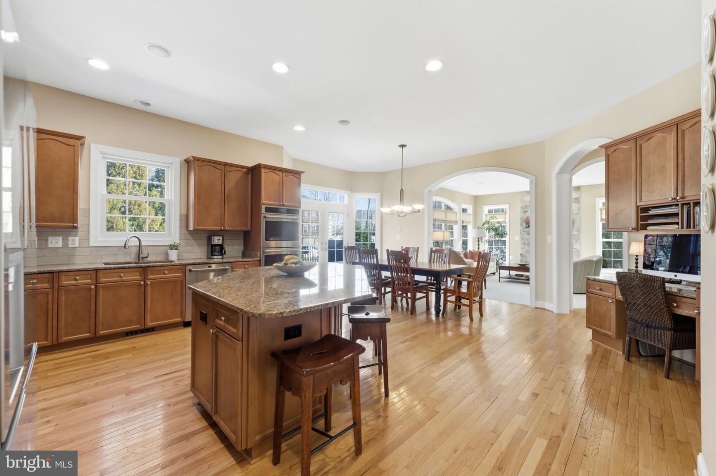 204 LAWSON RD SE, LEESBURG, Virginia 20175, 5 Bedrooms Bedrooms, ,4 BathroomsBathrooms,Residential,For sale,204 LAWSON RD SE,VALO2115962 MLS # VALO2115962