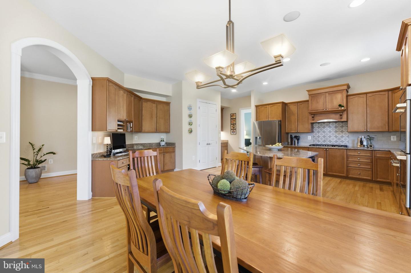 204 LAWSON RD SE, LEESBURG, Virginia 20175, 5 Bedrooms Bedrooms, ,4 BathroomsBathrooms,Residential,For sale,204 LAWSON RD SE,VALO2115962 MLS # VALO2115962