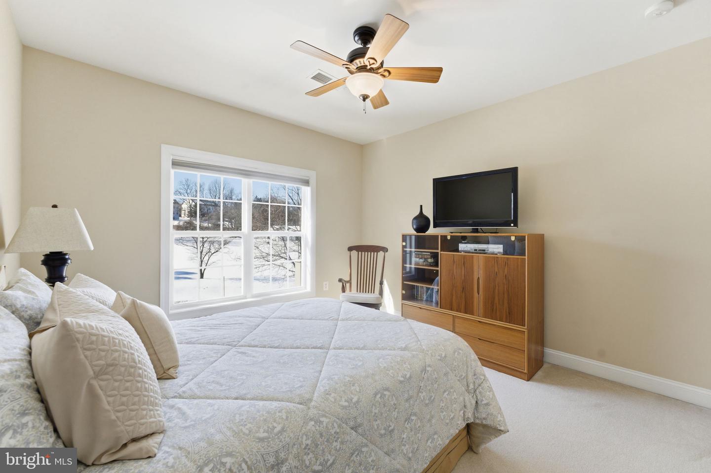 204 LAWSON RD SE, LEESBURG, Virginia 20175, 5 Bedrooms Bedrooms, ,4 BathroomsBathrooms,Residential,For sale,204 LAWSON RD SE,VALO2115962 MLS # VALO2115962