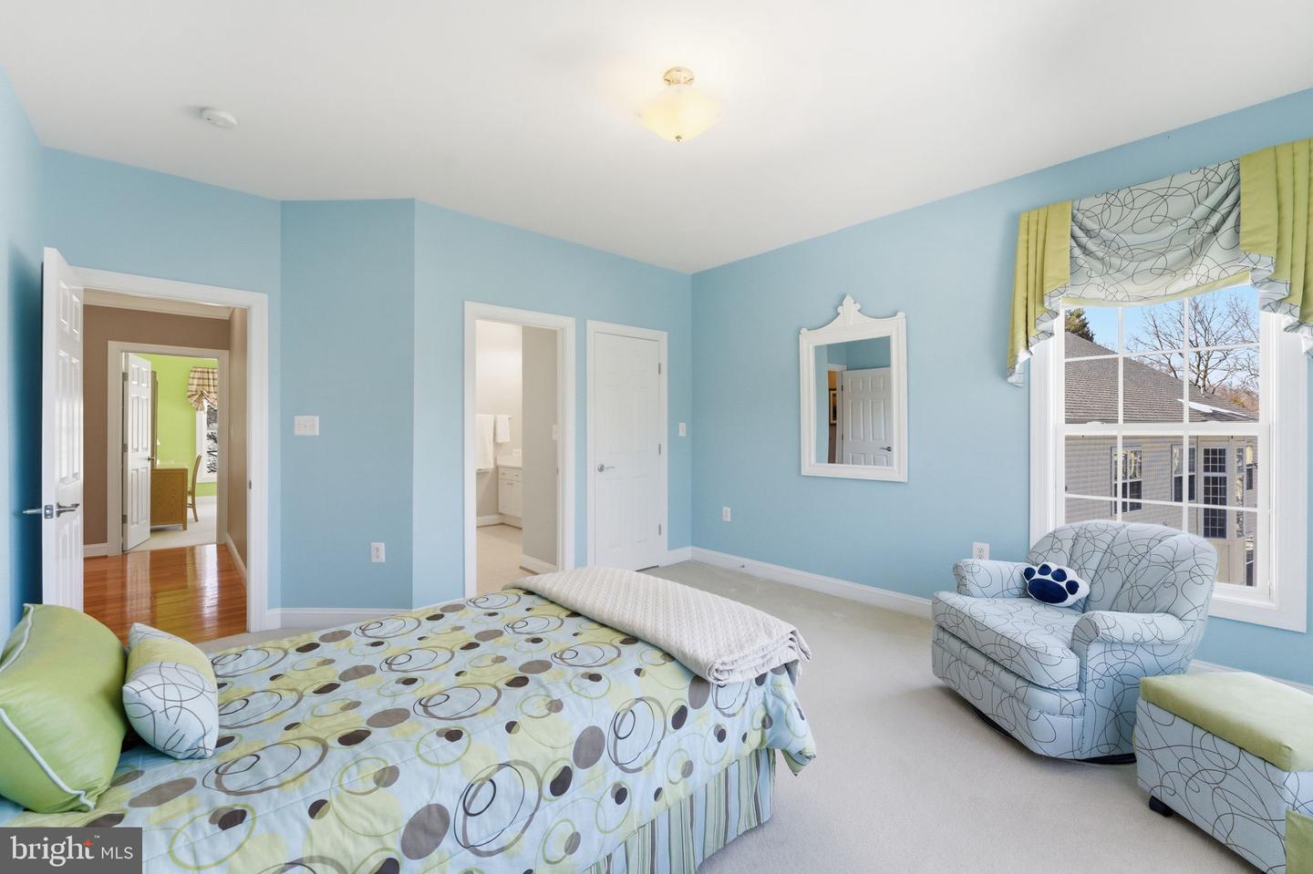 204 LAWSON RD SE, LEESBURG, Virginia 20175, 5 Bedrooms Bedrooms, ,4 BathroomsBathrooms,Residential,For sale,204 LAWSON RD SE,VALO2115962 MLS # VALO2115962