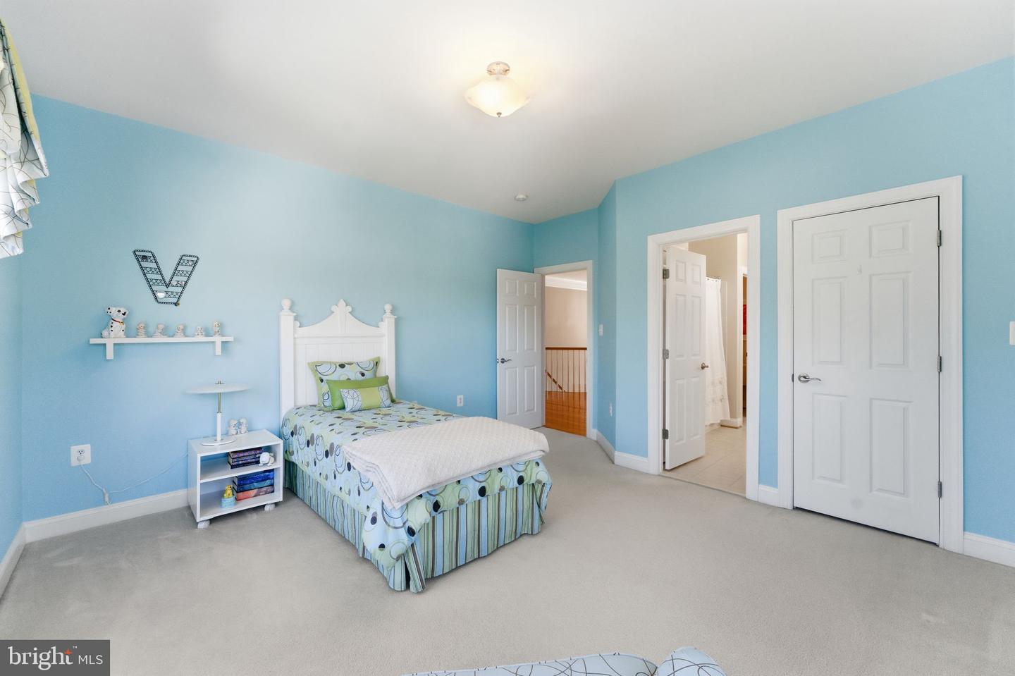 204 LAWSON RD SE, LEESBURG, Virginia 20175, 5 Bedrooms Bedrooms, ,4 BathroomsBathrooms,Residential,For sale,204 LAWSON RD SE,VALO2115962 MLS # VALO2115962