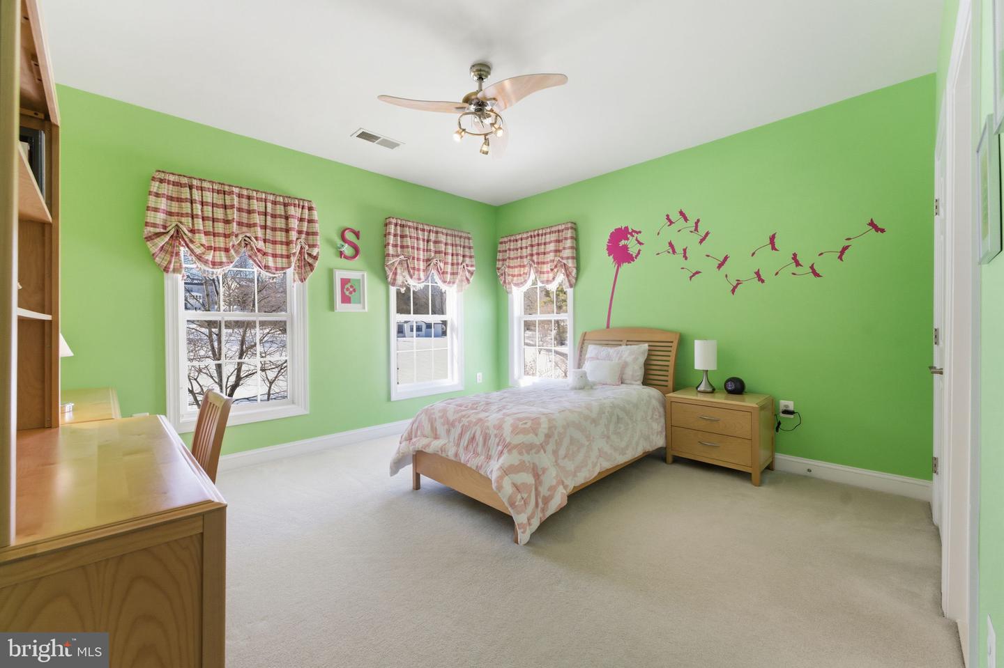 204 LAWSON RD SE, LEESBURG, Virginia 20175, 5 Bedrooms Bedrooms, ,4 BathroomsBathrooms,Residential,For sale,204 LAWSON RD SE,VALO2115962 MLS # VALO2115962