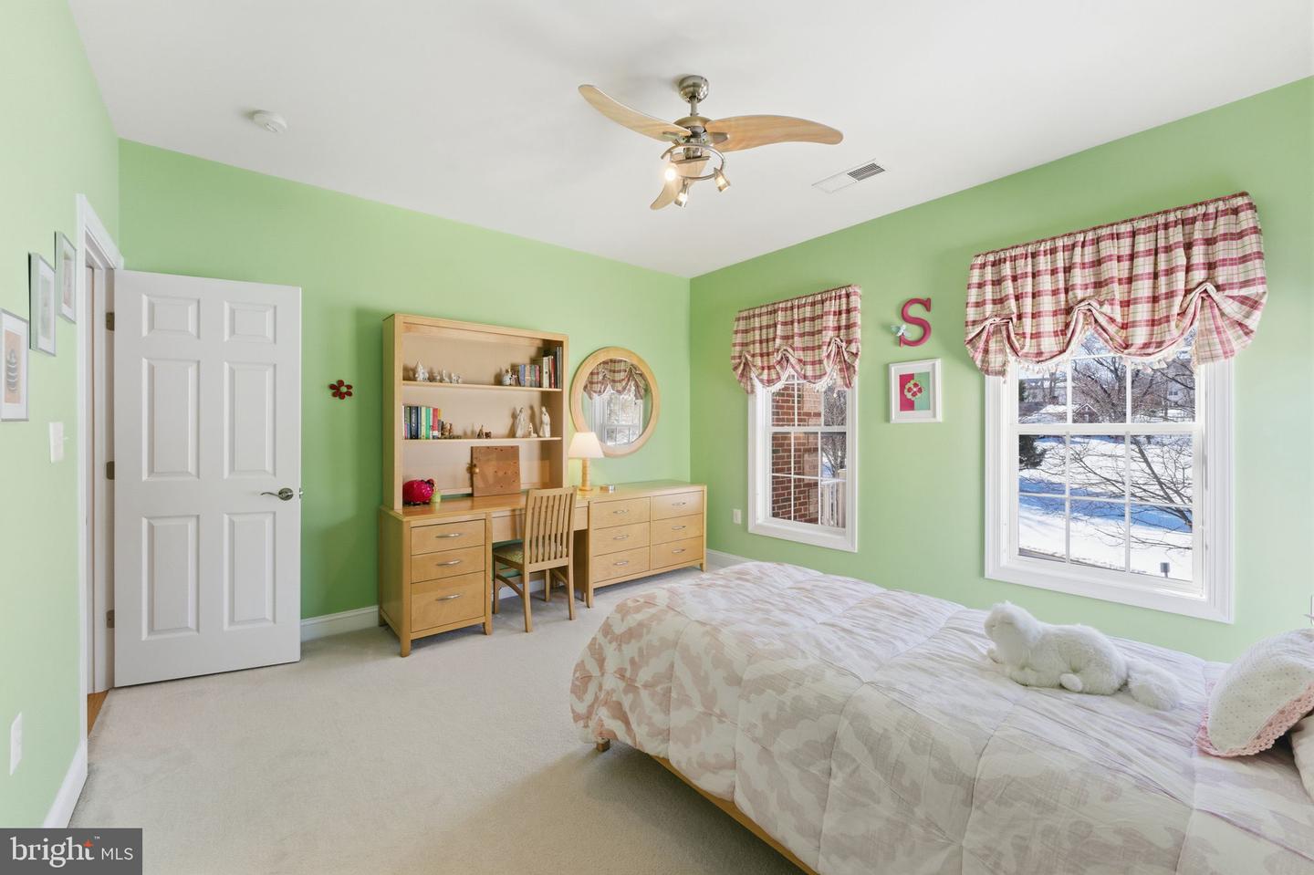 204 LAWSON RD SE, LEESBURG, Virginia 20175, 5 Bedrooms Bedrooms, ,4 BathroomsBathrooms,Residential,For sale,204 LAWSON RD SE,VALO2115962 MLS # VALO2115962