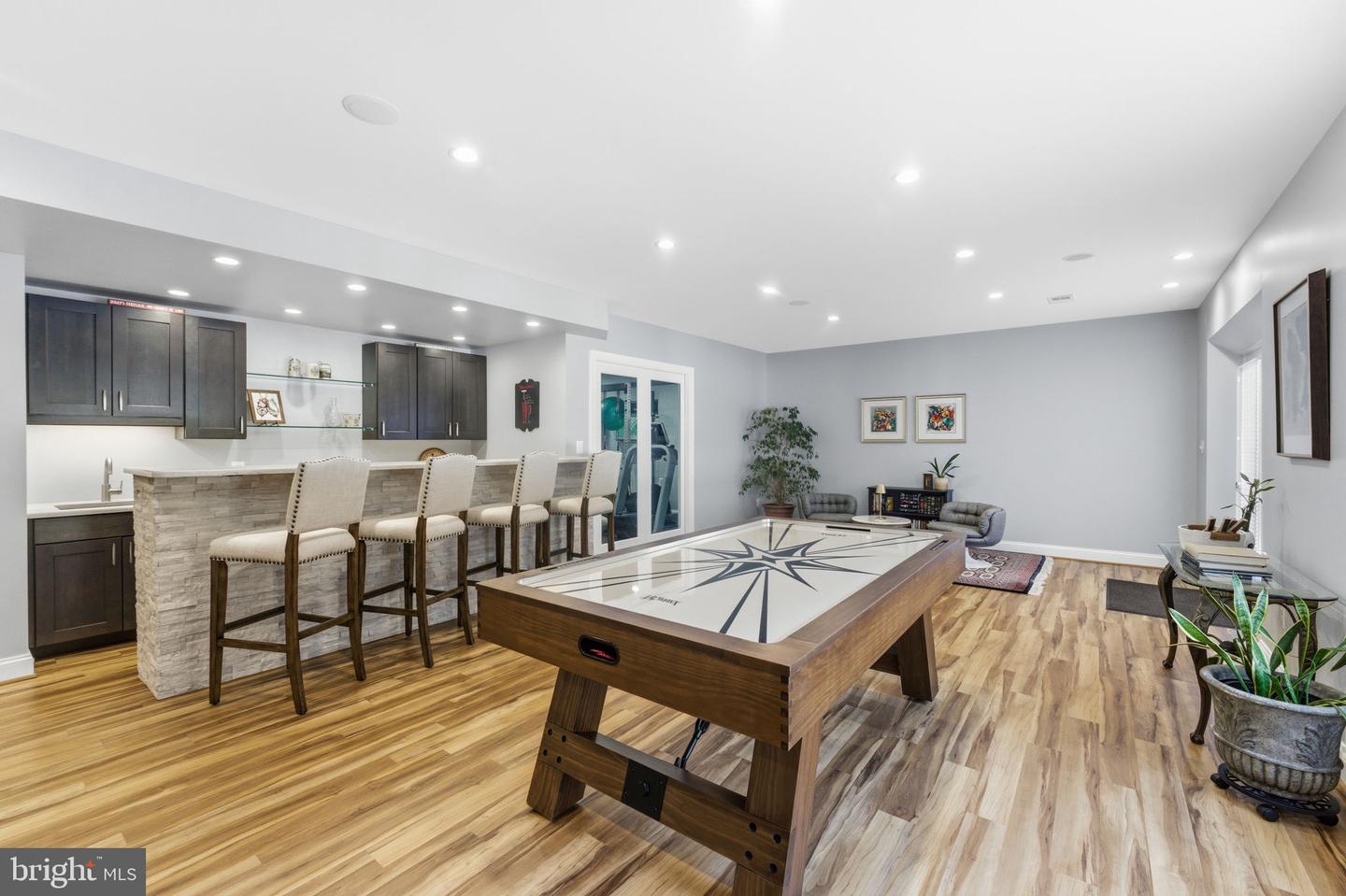 204 LAWSON RD SE, LEESBURG, Virginia 20175, 5 Bedrooms Bedrooms, ,4 BathroomsBathrooms,Residential,For sale,204 LAWSON RD SE,VALO2115962 MLS # VALO2115962