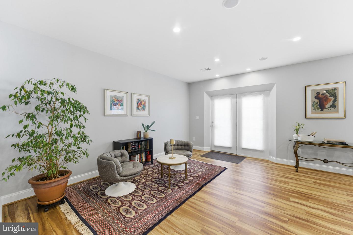 204 LAWSON RD SE, LEESBURG, Virginia 20175, 5 Bedrooms Bedrooms, ,4 BathroomsBathrooms,Residential,For sale,204 LAWSON RD SE,VALO2115962 MLS # VALO2115962