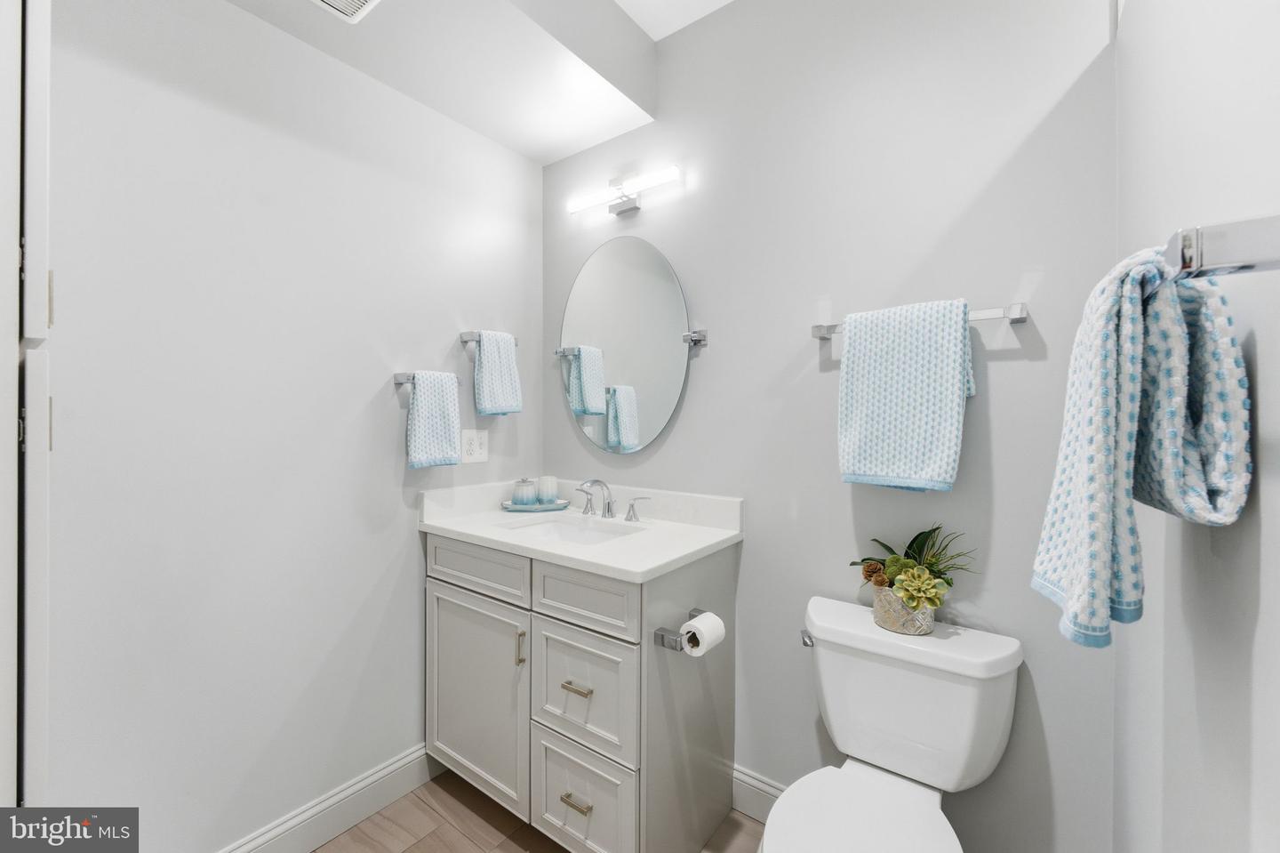 204 LAWSON RD SE, LEESBURG, Virginia 20175, 5 Bedrooms Bedrooms, ,4 BathroomsBathrooms,Residential,For sale,204 LAWSON RD SE,VALO2115962 MLS # VALO2115962