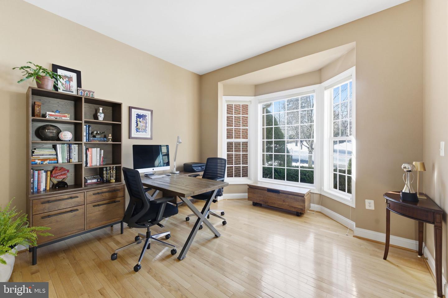 204 LAWSON RD SE, LEESBURG, Virginia 20175, 5 Bedrooms Bedrooms, ,4 BathroomsBathrooms,Residential,For sale,204 LAWSON RD SE,VALO2115962 MLS # VALO2115962