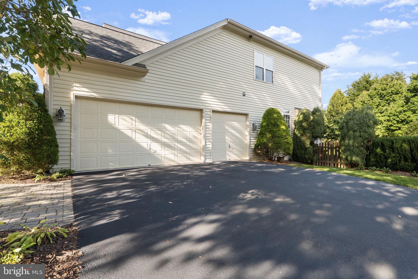 204 LAWSON RD SE, LEESBURG, Virginia 20175, 5 Bedrooms Bedrooms, ,4 BathroomsBathrooms,Residential,For sale,204 LAWSON RD SE,VALO2115962 MLS # VALO2115962