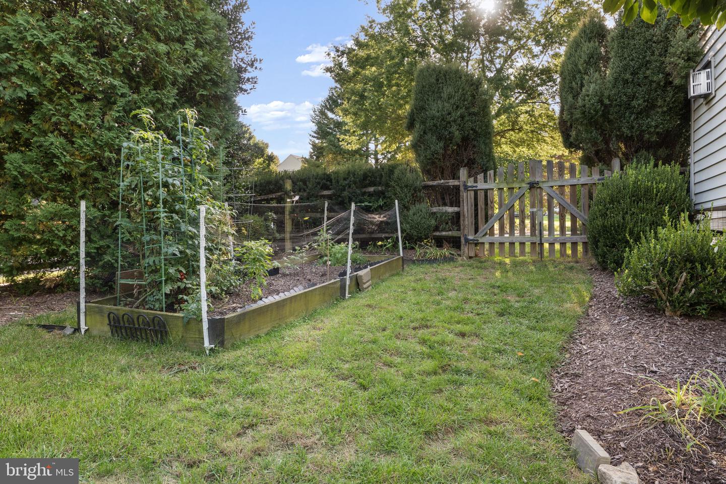 204 LAWSON RD SE, LEESBURG, Virginia 20175, 5 Bedrooms Bedrooms, ,4 BathroomsBathrooms,Residential,For sale,204 LAWSON RD SE,VALO2115962 MLS # VALO2115962