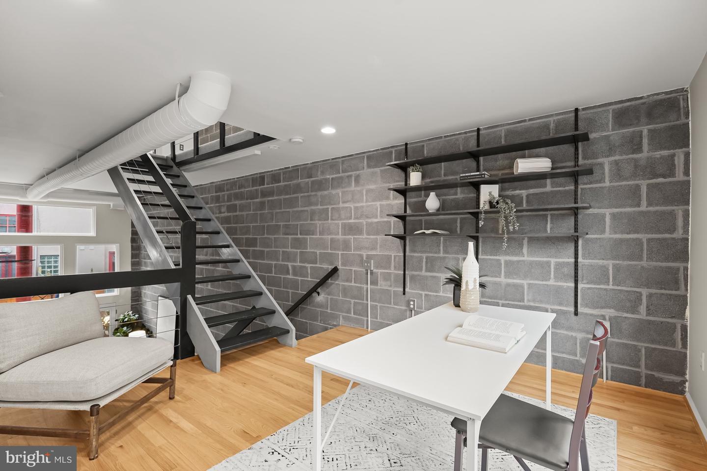 1420 RHODE ISLAND AVE NW, WASHINGTON, District Of Columbia 20005, 3 Bedrooms Bedrooms, ,3 BathroomsBathrooms,Residential,For sale,1420 RHODE ISLAND AVE NW,DCDC2246912 MLS # DCDC2246912