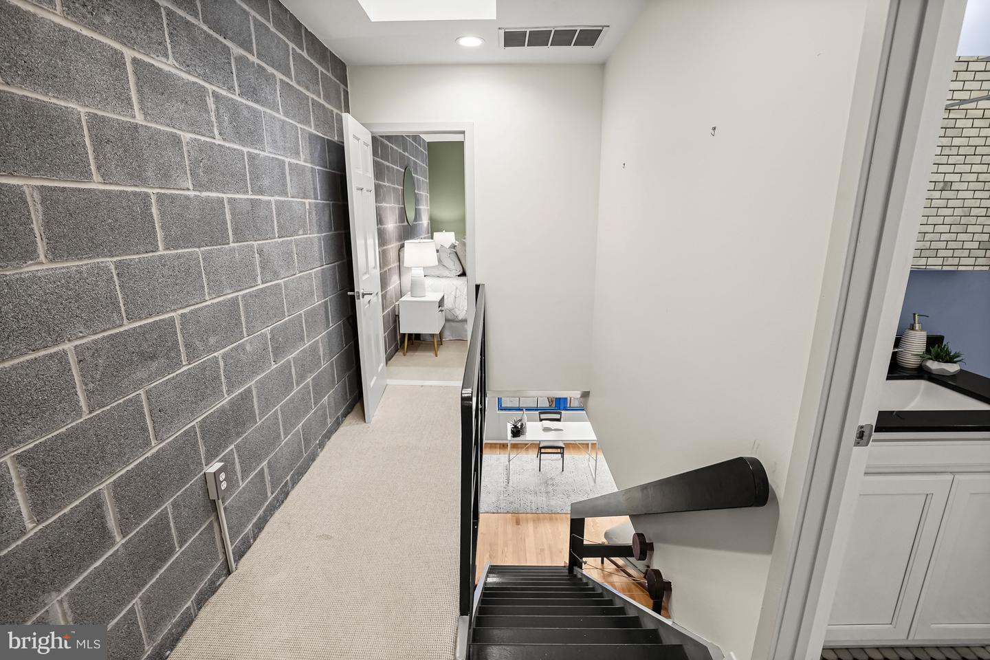 1420 RHODE ISLAND AVE NW, WASHINGTON, District Of Columbia 20005, 3 Bedrooms Bedrooms, ,3 BathroomsBathrooms,Residential,For sale,1420 RHODE ISLAND AVE NW,DCDC2246912 MLS # DCDC2246912