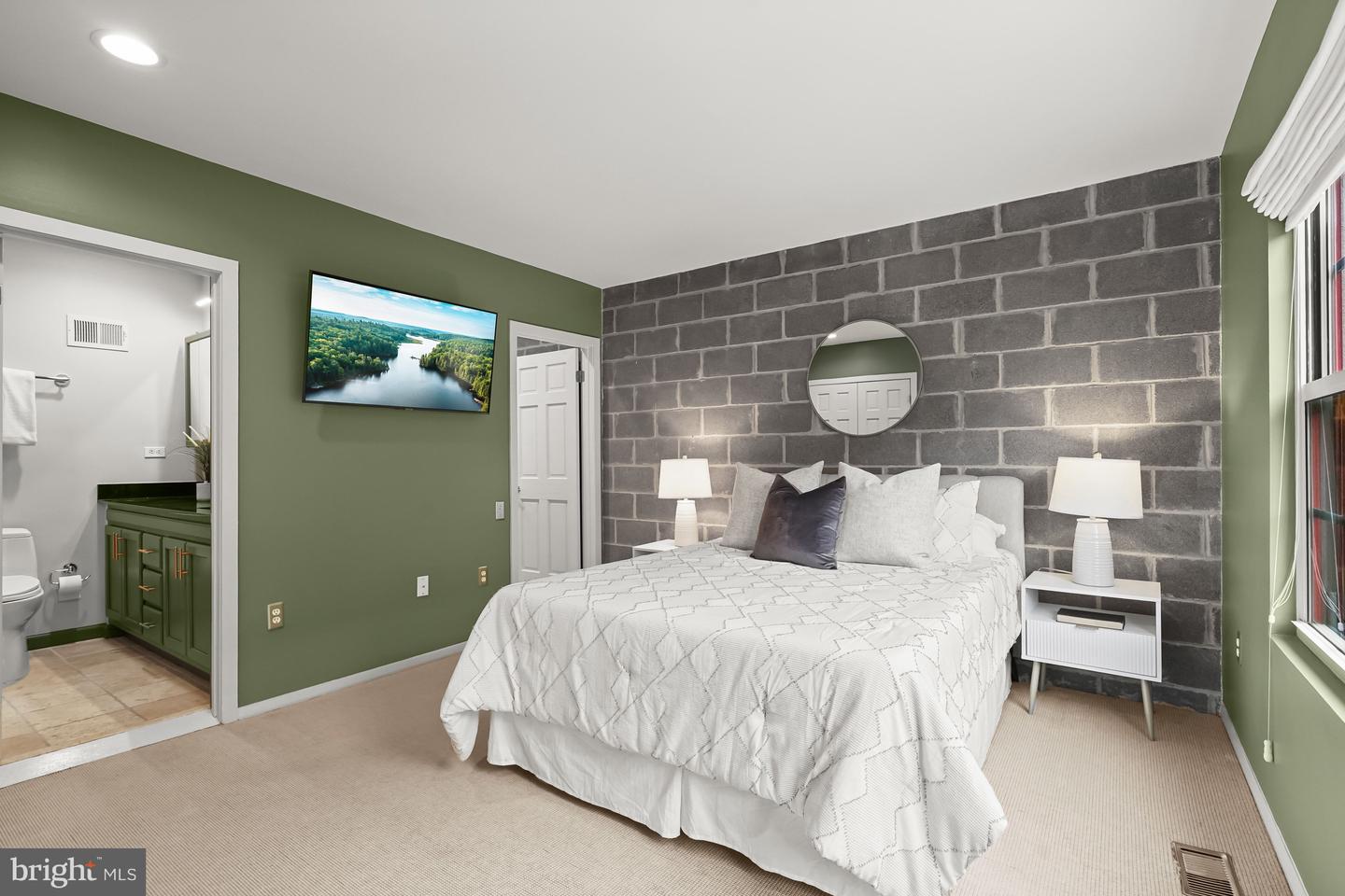 1420 RHODE ISLAND AVE NW, WASHINGTON, District Of Columbia 20005, 3 Bedrooms Bedrooms, ,3 BathroomsBathrooms,Residential,For sale,1420 RHODE ISLAND AVE NW,DCDC2246912 MLS # DCDC2246912