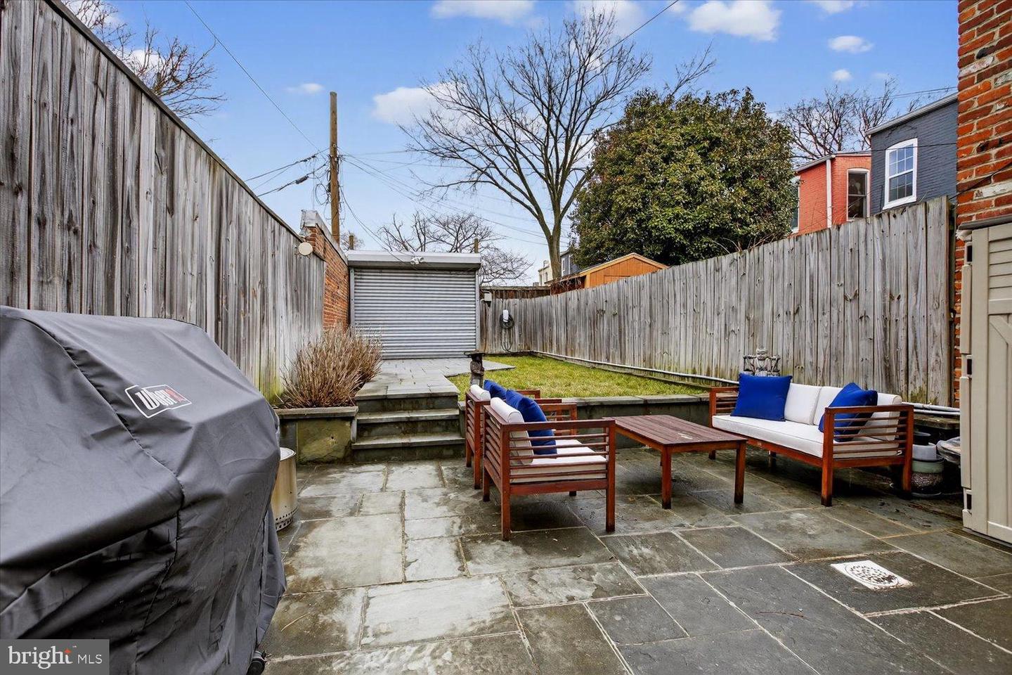 916 G ST SE, WASHINGTON, District Of Columbia 20003, 2 Bedrooms Bedrooms, 5 Rooms Rooms,2 BathroomsBathrooms,Residential,For sale,916 G ST SE,DCDC2247052 MLS # DCDC2247052