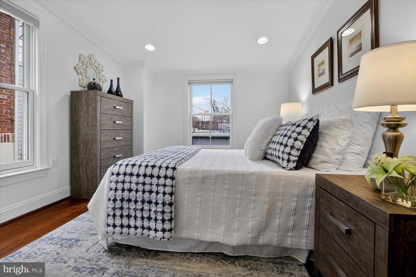 916 G ST SE, WASHINGTON, District Of Columbia 20003, 2 Bedrooms Bedrooms, 5 Rooms Rooms,2 BathroomsBathrooms,Residential,For sale,916 G ST SE,DCDC2247052 MLS # DCDC2247052