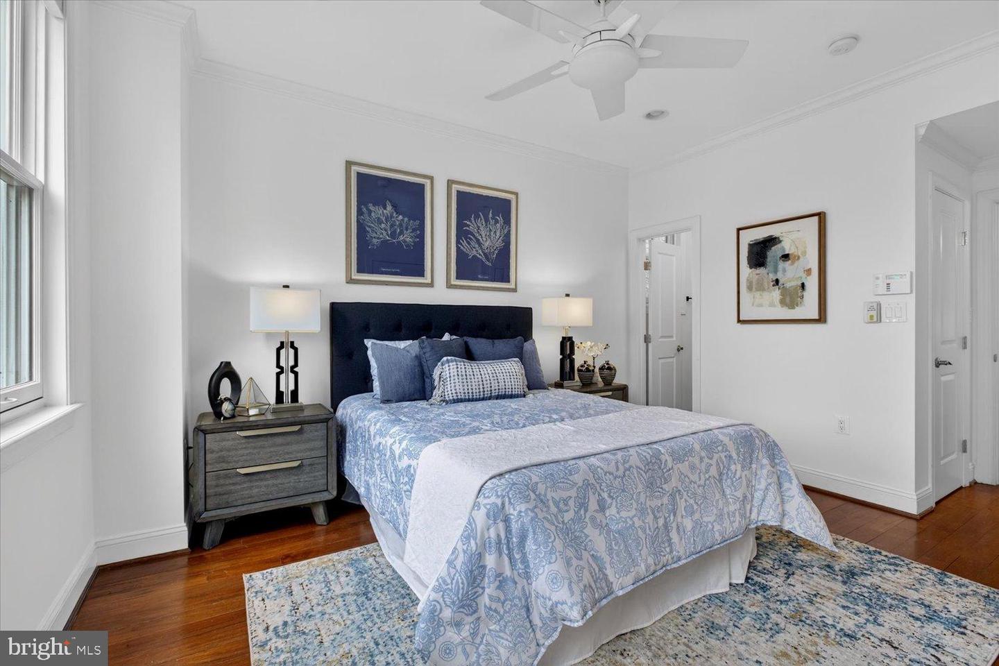 916 G ST SE, WASHINGTON, District Of Columbia 20003, 2 Bedrooms Bedrooms, 5 Rooms Rooms,2 BathroomsBathrooms,Residential,For sale,916 G ST SE,DCDC2247052 MLS # DCDC2247052