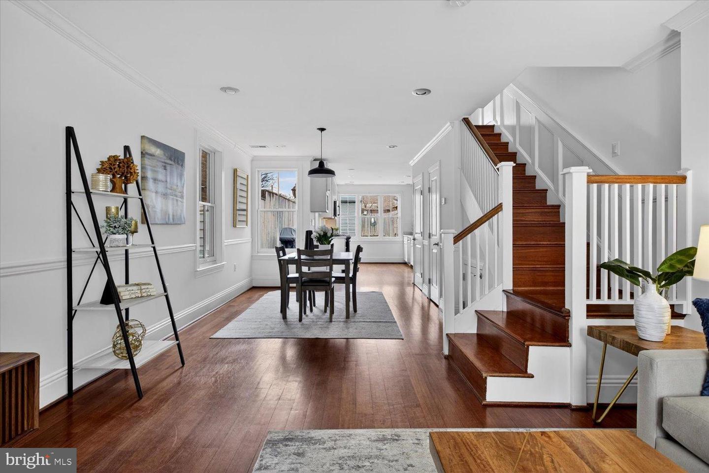 916 G ST SE, WASHINGTON, District Of Columbia 20003, 2 Bedrooms Bedrooms, 5 Rooms Rooms,2 BathroomsBathrooms,Residential,For sale,916 G ST SE,DCDC2247052 MLS # DCDC2247052