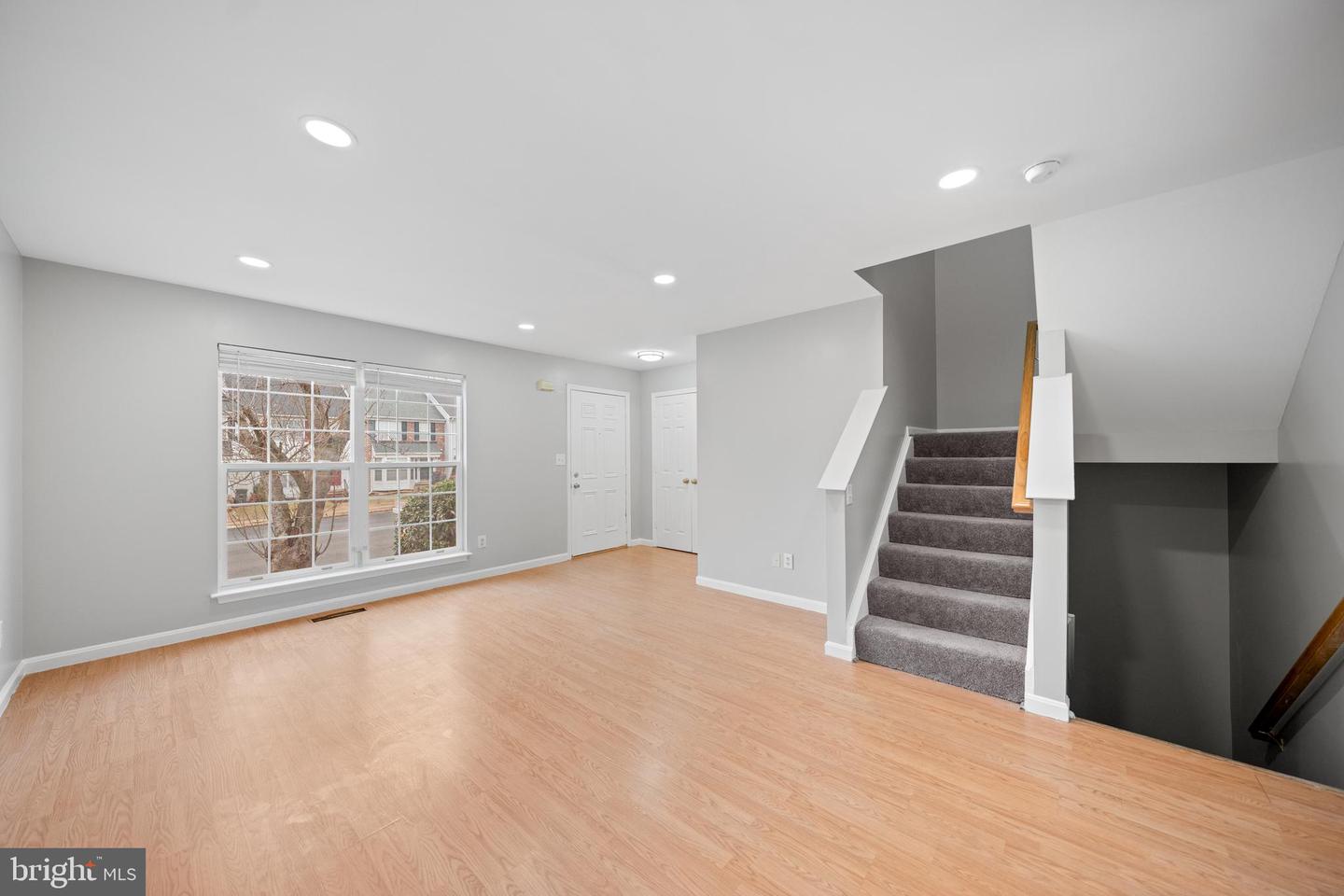 16932 TOMS RIVER LOOP, DUMFRIES, Virginia 22026, 3 Bedrooms Bedrooms, ,3 BathroomsBathrooms,Residential,For sale,16932 TOMS RIVER LOOP,VAPW2112930 MLS # VAPW2112930