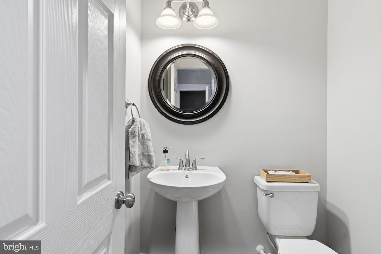 4001 BIRCHAM LOOP, MIDLOTHIAN, Virginia 23113, 4 Bedrooms Bedrooms, 9 Rooms Rooms,2 BathroomsBathrooms,Residential,For sale,4001 BIRCHAM LOOP,VACF2001402 MLS # VACF2001402