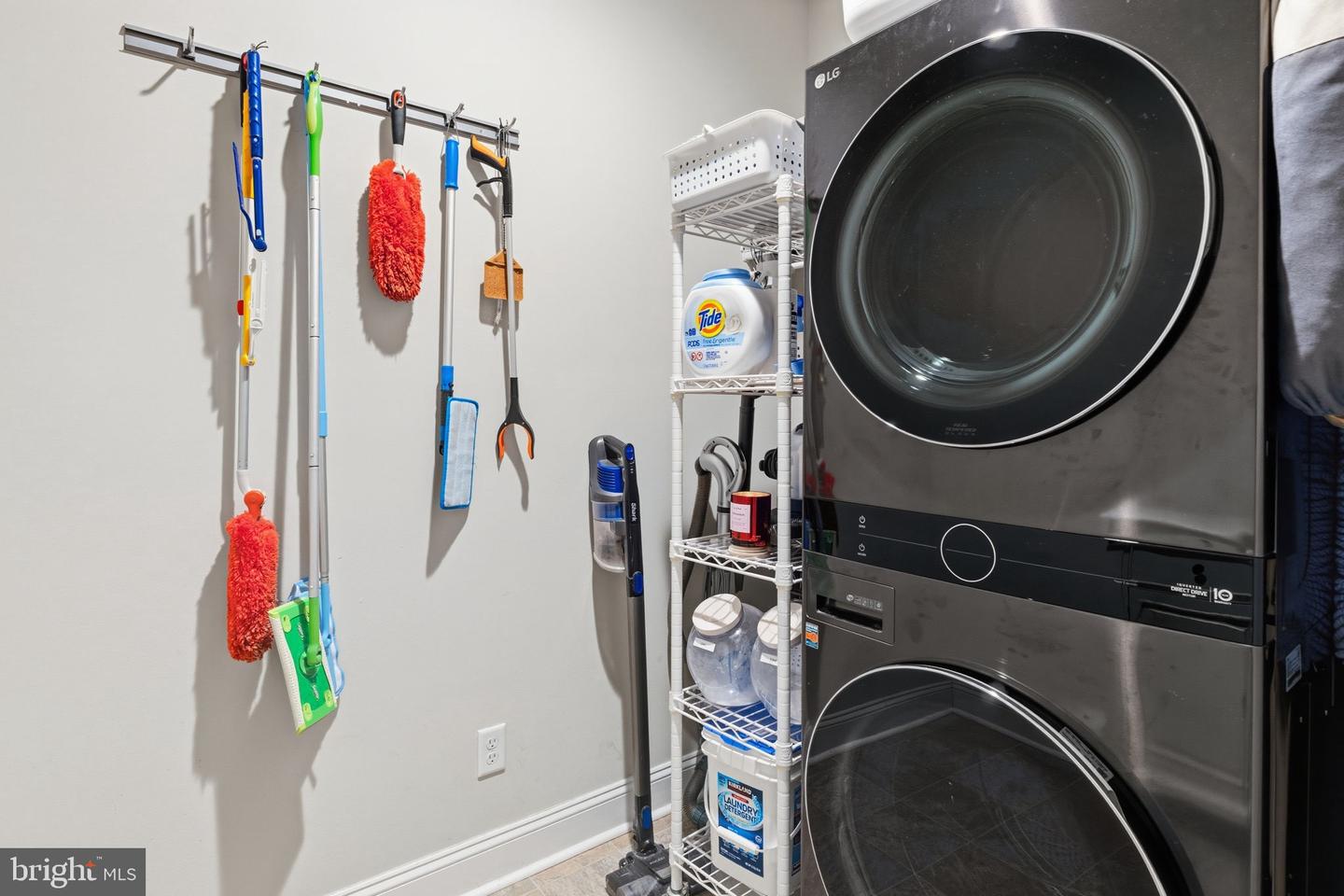 4001 BIRCHAM LOOP, MIDLOTHIAN, Virginia 23113, 4 Bedrooms Bedrooms, 9 Rooms Rooms,2 BathroomsBathrooms,Residential,For sale,4001 BIRCHAM LOOP,VACF2001402 MLS # VACF2001402