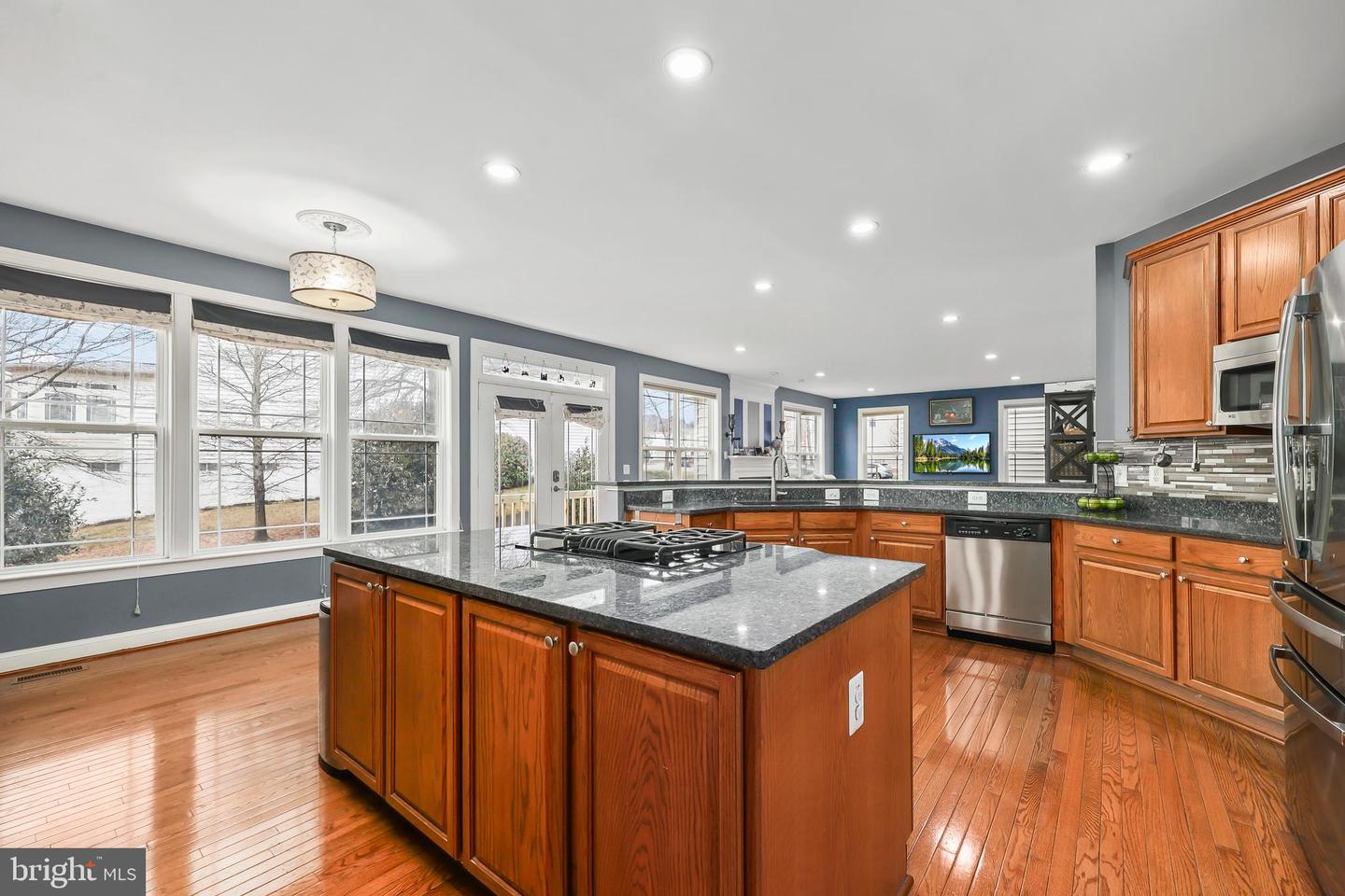 8717 FLOWERING DOGWOOD LN, LORTON, Virginia 22079, 4 Bedrooms Bedrooms, ,4 BathroomsBathrooms,Residential,For sale,8717 FLOWERING DOGWOOD LN,VAFX2292138 MLS # VAFX2292138