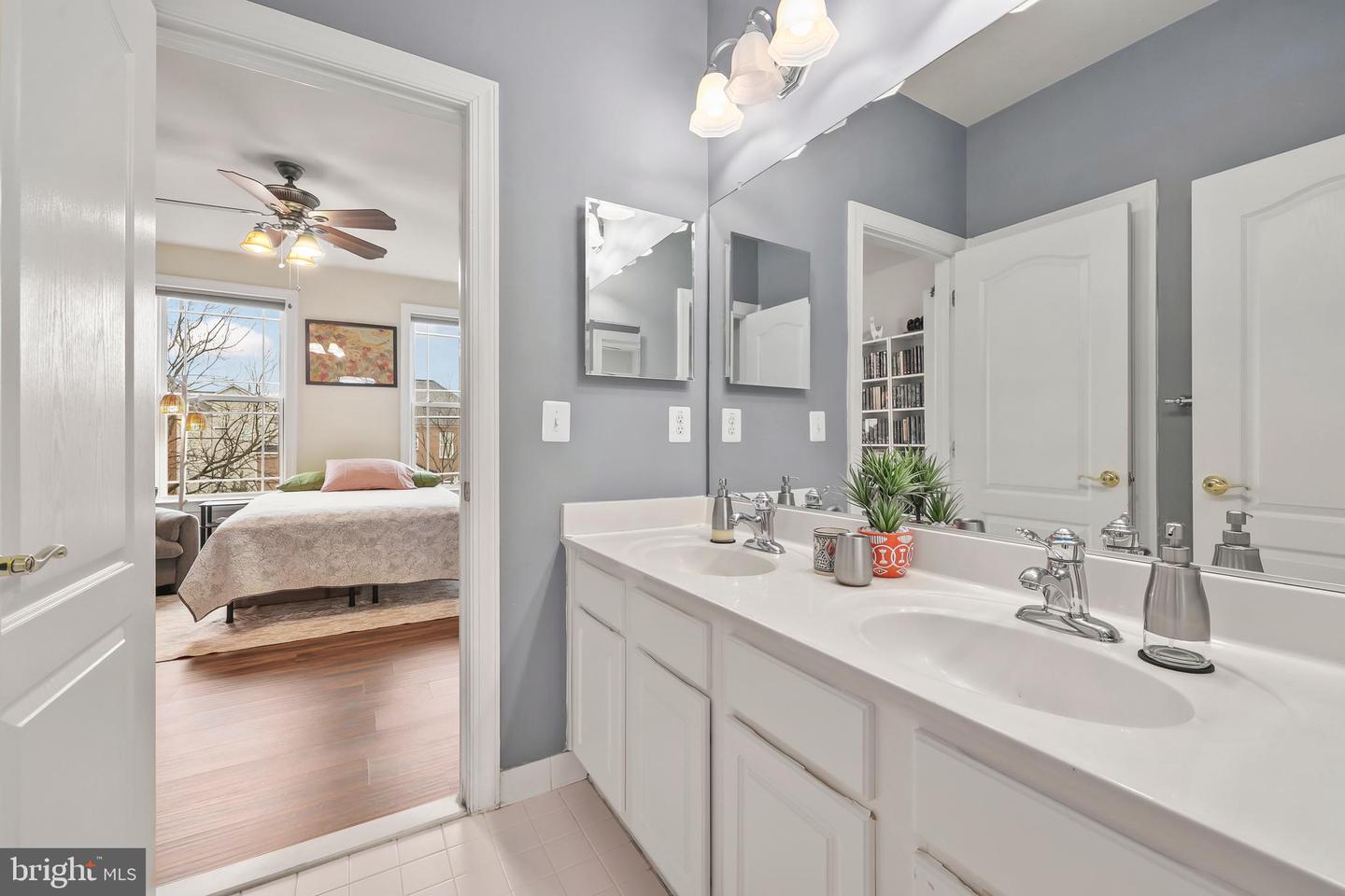 8717 FLOWERING DOGWOOD LN, LORTON, Virginia 22079, 4 Bedrooms Bedrooms, ,4 BathroomsBathrooms,Residential,For sale,8717 FLOWERING DOGWOOD LN,VAFX2292138 MLS # VAFX2292138