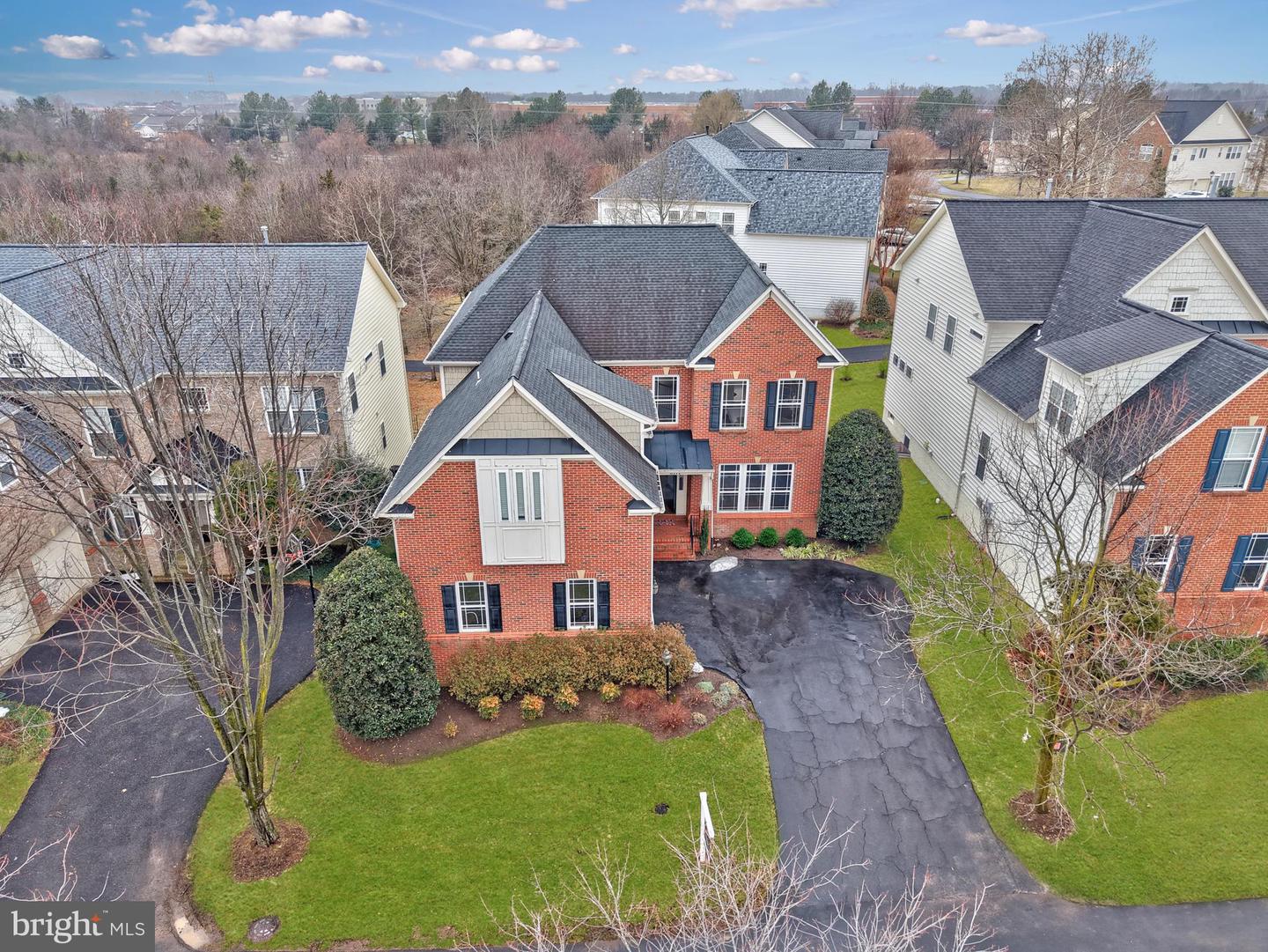 8717 FLOWERING DOGWOOD LN, LORTON, Virginia 22079, 4 Bedrooms Bedrooms, ,4 BathroomsBathrooms,Residential,For sale,8717 FLOWERING DOGWOOD LN,VAFX2292138 MLS # VAFX2292138