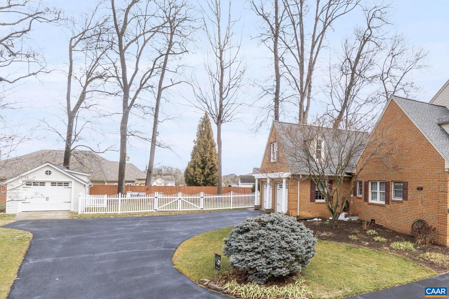 124 PELHAM WOODS CIR, WAYNESBORO, Virginia 22980, 5 Bedrooms Bedrooms, ,3 BathroomsBathrooms,Residential,For sale,124 PELHAM WOODS CIR,673549 MLS # 673549