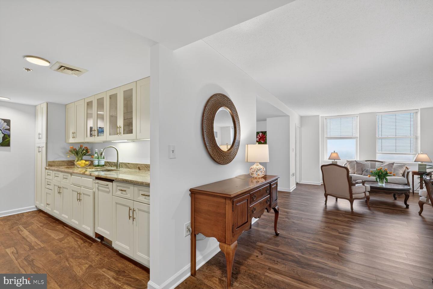 900 N TAYLOR ST #1612, ARLINGTON, Virginia 22203, 2 Bedrooms Bedrooms, 5 Rooms Rooms,2 BathroomsBathrooms,Residential,For sale,900 N TAYLOR ST #1612,VAAR2069192 MLS # VAAR2069192