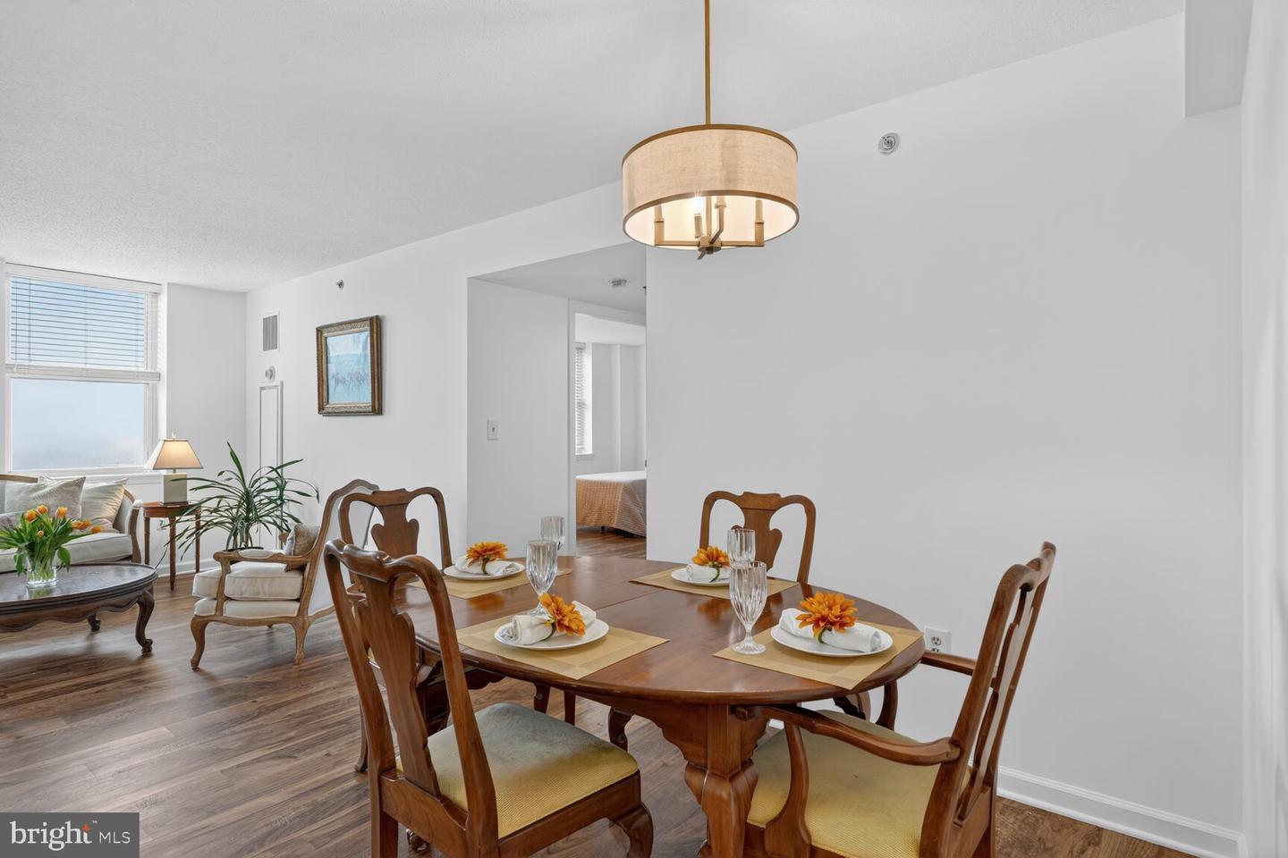 900 N TAYLOR ST #1612, ARLINGTON, Virginia 22203, 2 Bedrooms Bedrooms, 5 Rooms Rooms,2 BathroomsBathrooms,Residential,For sale,900 N TAYLOR ST #1612,VAAR2069192 MLS # VAAR2069192