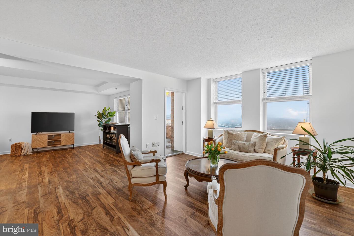 900 N TAYLOR ST #1612, ARLINGTON, Virginia 22203, 2 Bedrooms Bedrooms, 5 Rooms Rooms,2 BathroomsBathrooms,Residential,For sale,900 N TAYLOR ST #1612,VAAR2069192 MLS # VAAR2069192