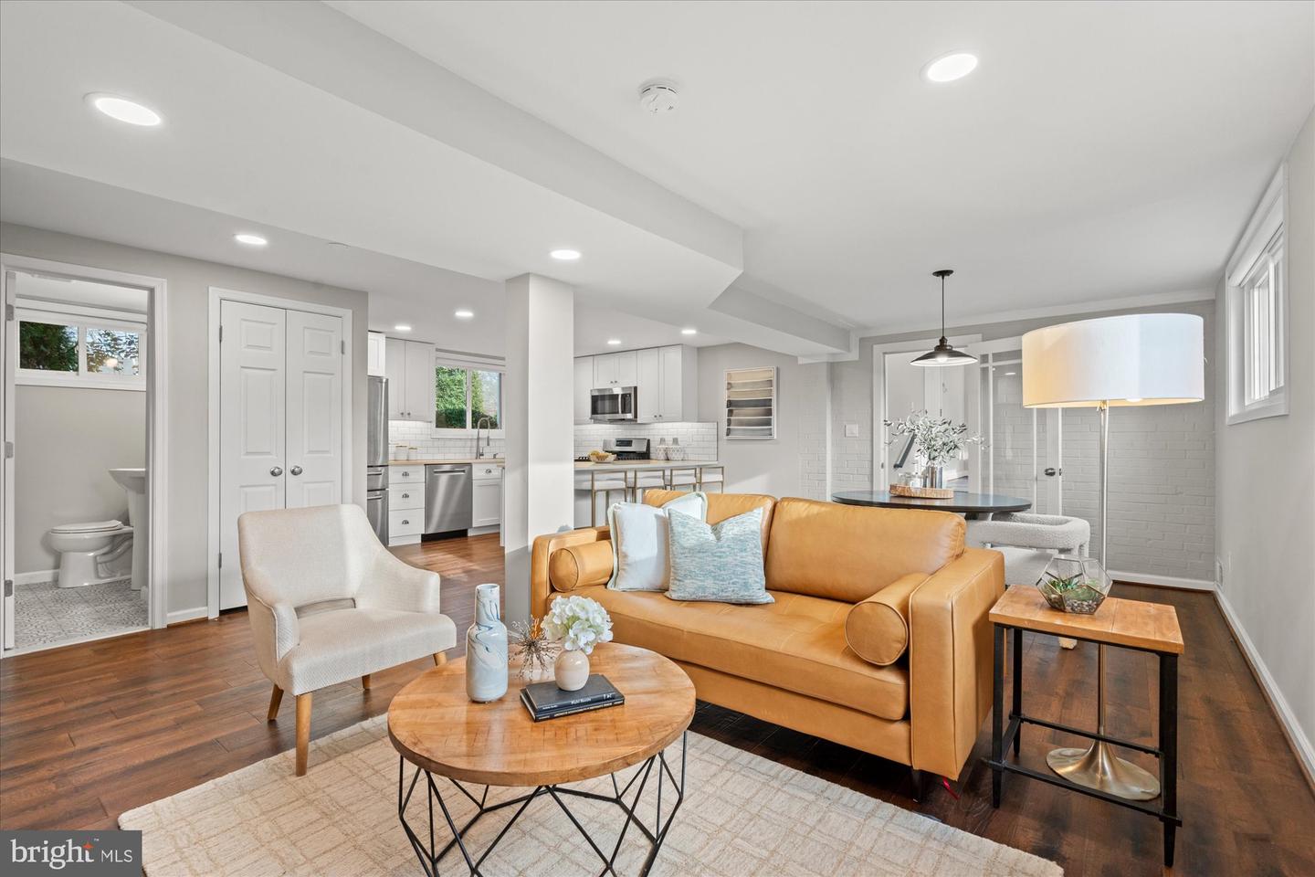 1017 CROTON DR, ALEXANDRIA, Virginia 22308, 3 Bedrooms Bedrooms, ,2 BathroomsBathrooms,Residential,For sale,1017 CROTON DR,VAFX2292490 MLS # VAFX2292490