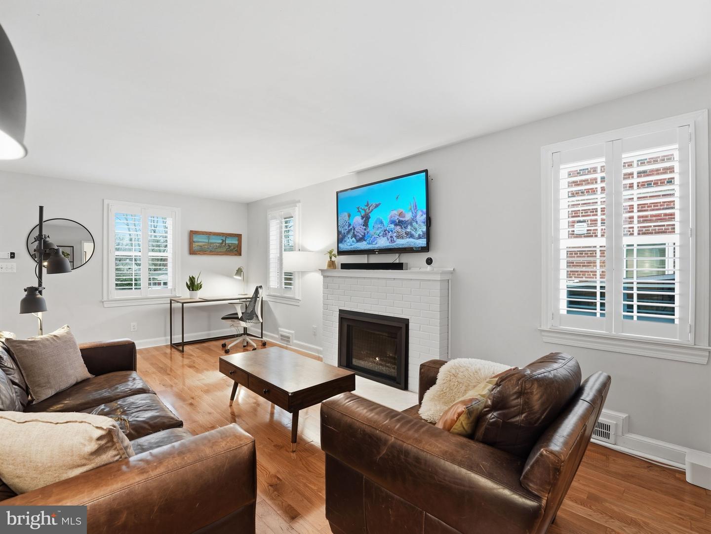 1608 CRESTWOOD DR, ALEXANDRIA, Virginia 22302, 3 Bedrooms Bedrooms, ,3 BathroomsBathrooms,Residential,For sale,1608 CRESTWOOD DR,VAAX2054444 MLS # VAAX2054444