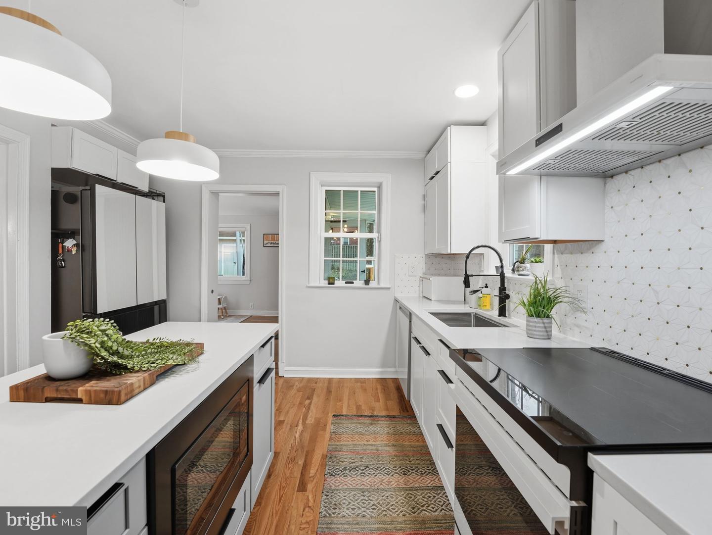 1608 CRESTWOOD DR, ALEXANDRIA, Virginia 22302, 3 Bedrooms Bedrooms, ,3 BathroomsBathrooms,Residential,For sale,1608 CRESTWOOD DR,VAAX2054444 MLS # VAAX2054444