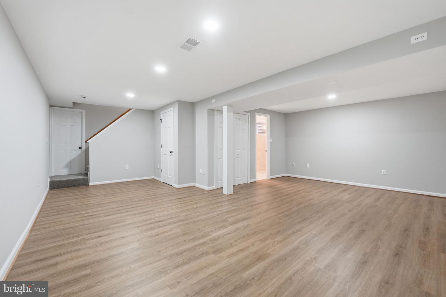 9438 WALLINGFORD DR, BURKE, Virginia 22015, 4 Bedrooms Bedrooms, ,3 BathroomsBathrooms,Residential,For sale,9438 WALLINGFORD DR,VAFX2292560 MLS # VAFX2292560