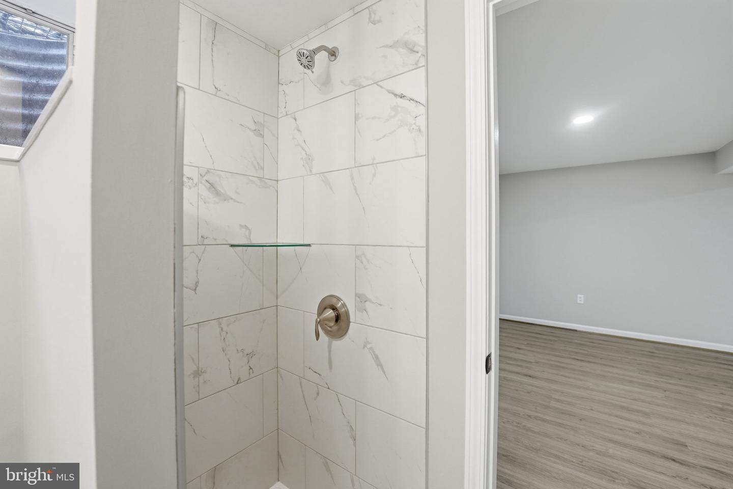 9438 WALLINGFORD DR, BURKE, Virginia 22015, 4 Bedrooms Bedrooms, ,3 BathroomsBathrooms,Residential,For sale,9438 WALLINGFORD DR,VAFX2292560 MLS # VAFX2292560