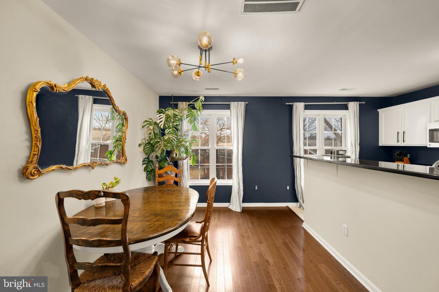 1636 S TAYLOR ST, ARLINGTON, Virginia 22204, 3 Bedrooms Bedrooms, ,2 BathroomsBathrooms,Residential,For sale,1636 S TAYLOR ST,VAAR2069240 MLS # VAAR2069240