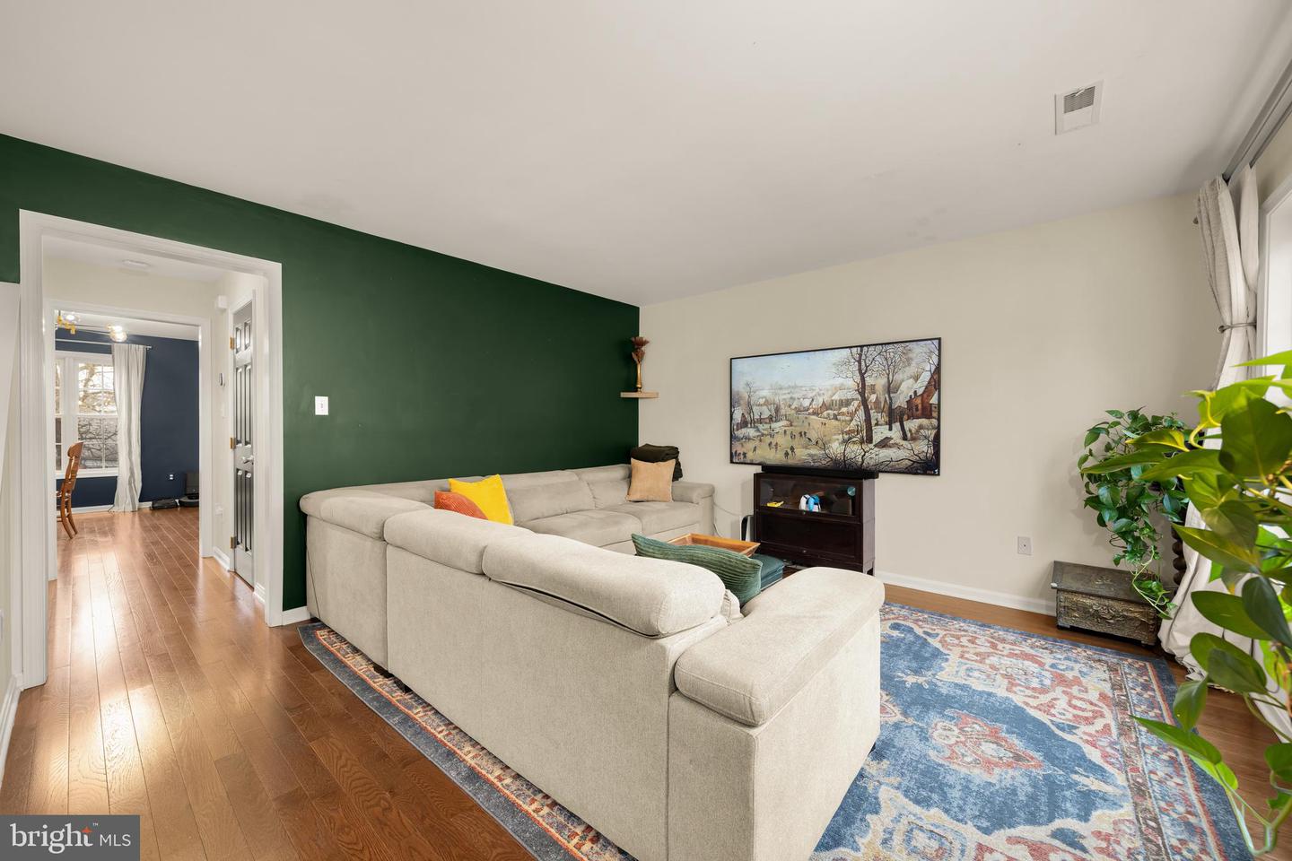 1636 S TAYLOR ST, ARLINGTON, Virginia 22204, 3 Bedrooms Bedrooms, ,2 BathroomsBathrooms,Residential,For sale,1636 S TAYLOR ST,VAAR2069240 MLS # VAAR2069240