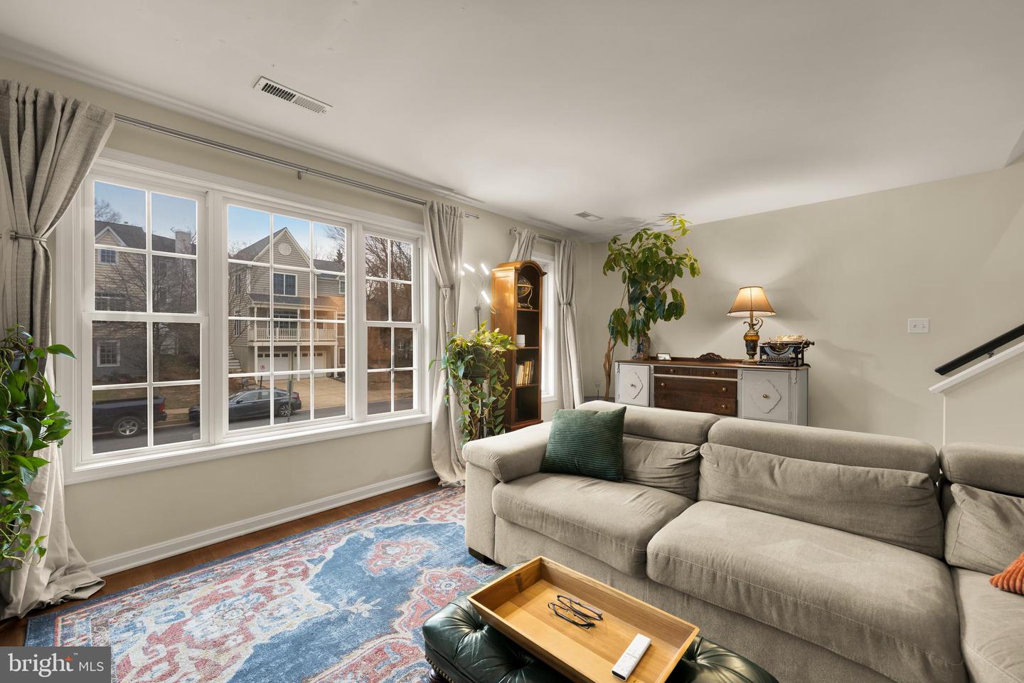 1636 S TAYLOR ST, ARLINGTON, Virginia 22204, 3 Bedrooms Bedrooms, ,2 BathroomsBathrooms,Residential,For sale,1636 S TAYLOR ST,VAAR2069240 MLS # VAAR2069240