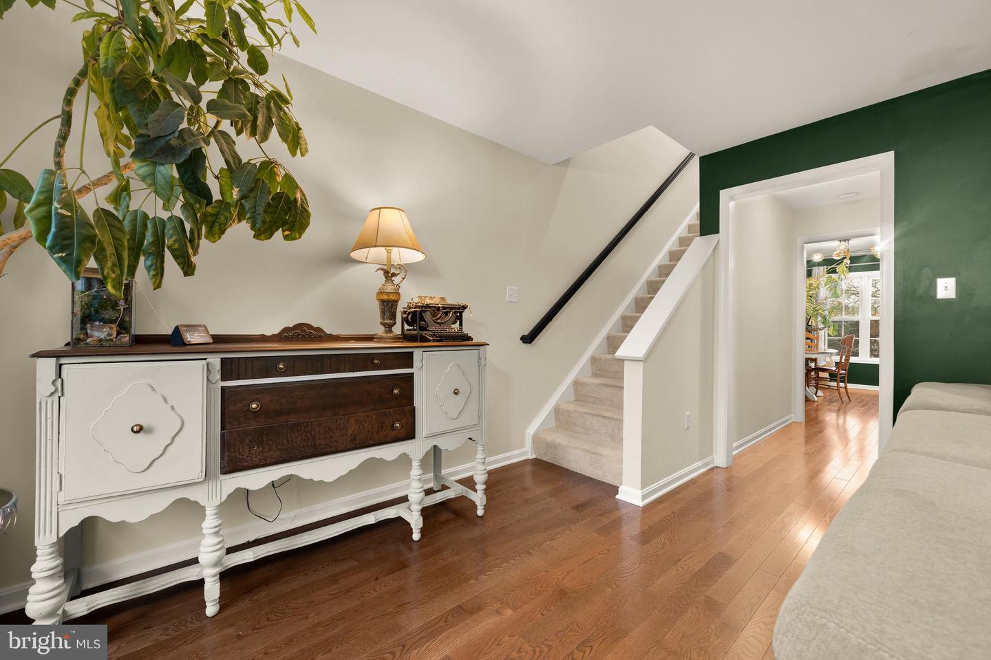 1636 S TAYLOR ST, ARLINGTON, Virginia 22204, 3 Bedrooms Bedrooms, ,2 BathroomsBathrooms,Residential,For sale,1636 S TAYLOR ST,VAAR2069240 MLS # VAAR2069240